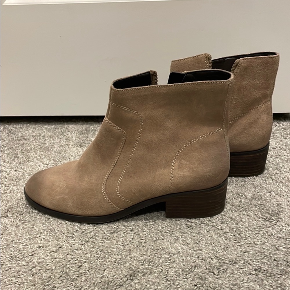 Gibson Latimer Taupe Ankle Booties